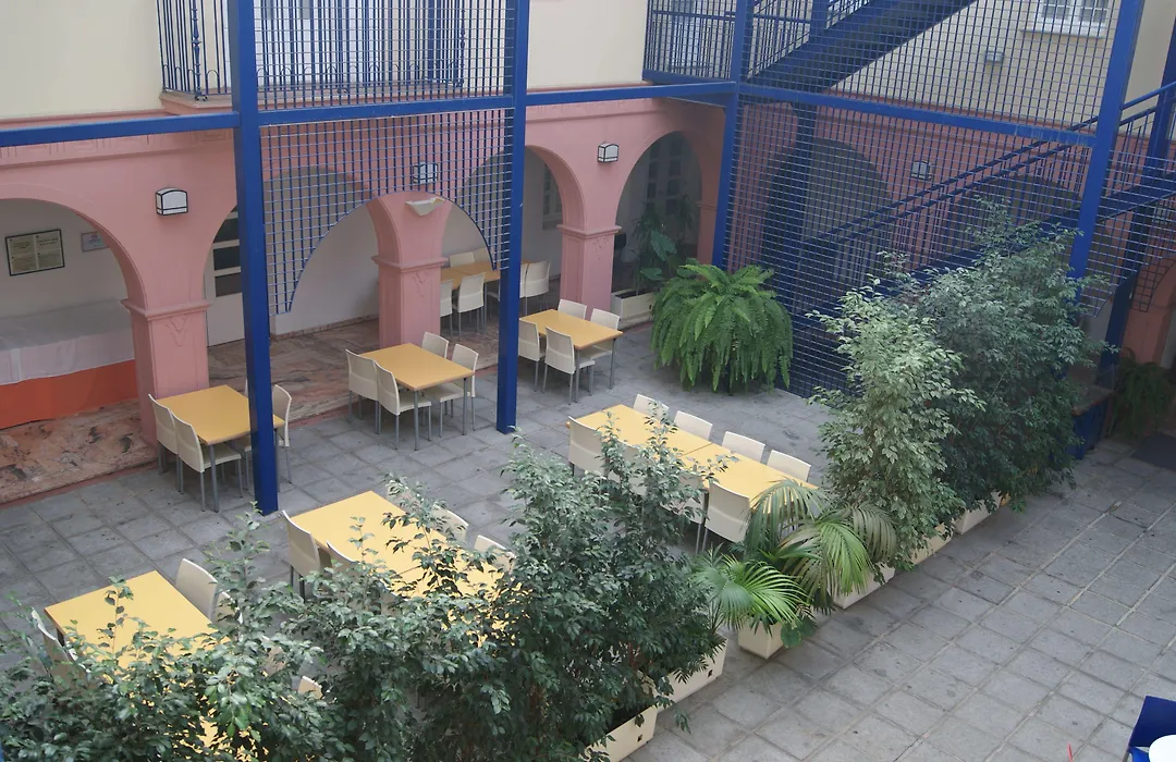Albergue Inturjoven Huelva-1